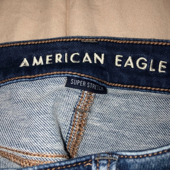 American Eagle HR SZ 6 Dark Ripped Jeans - Picture 5 of 5